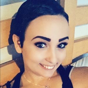 Meet your Posher, Savanna